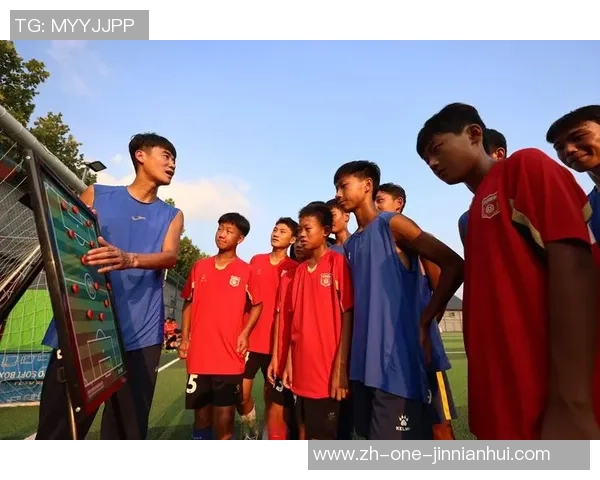 激情飞扬共筑梦想足球运动会口号激励每一位运动员奋勇争先